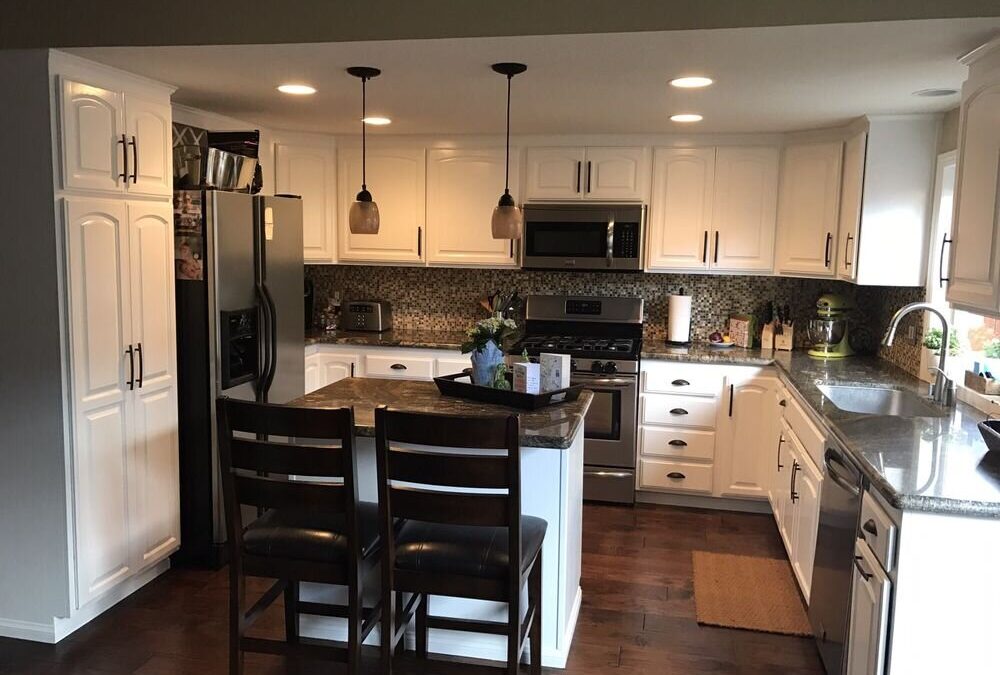Cabinet Refacing LA | Residential Refinishing